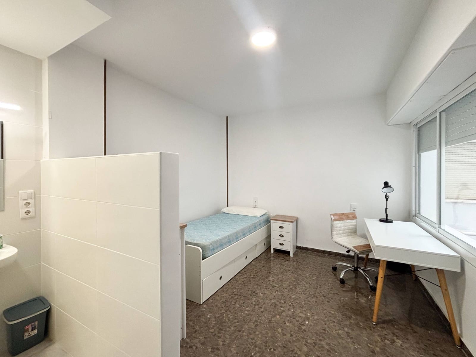 Piso de 4 habitaciones en València ciudad en alquiler - 1.800 € (Ref: 9965307)