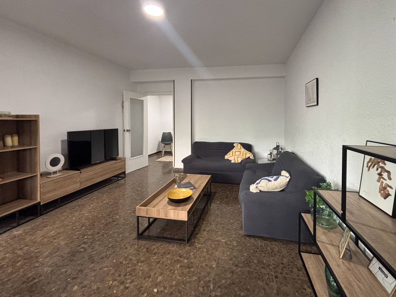 Piso de 4 habitaciones en València ciudad en alquiler - 1.800 € (Ref: 9965307)