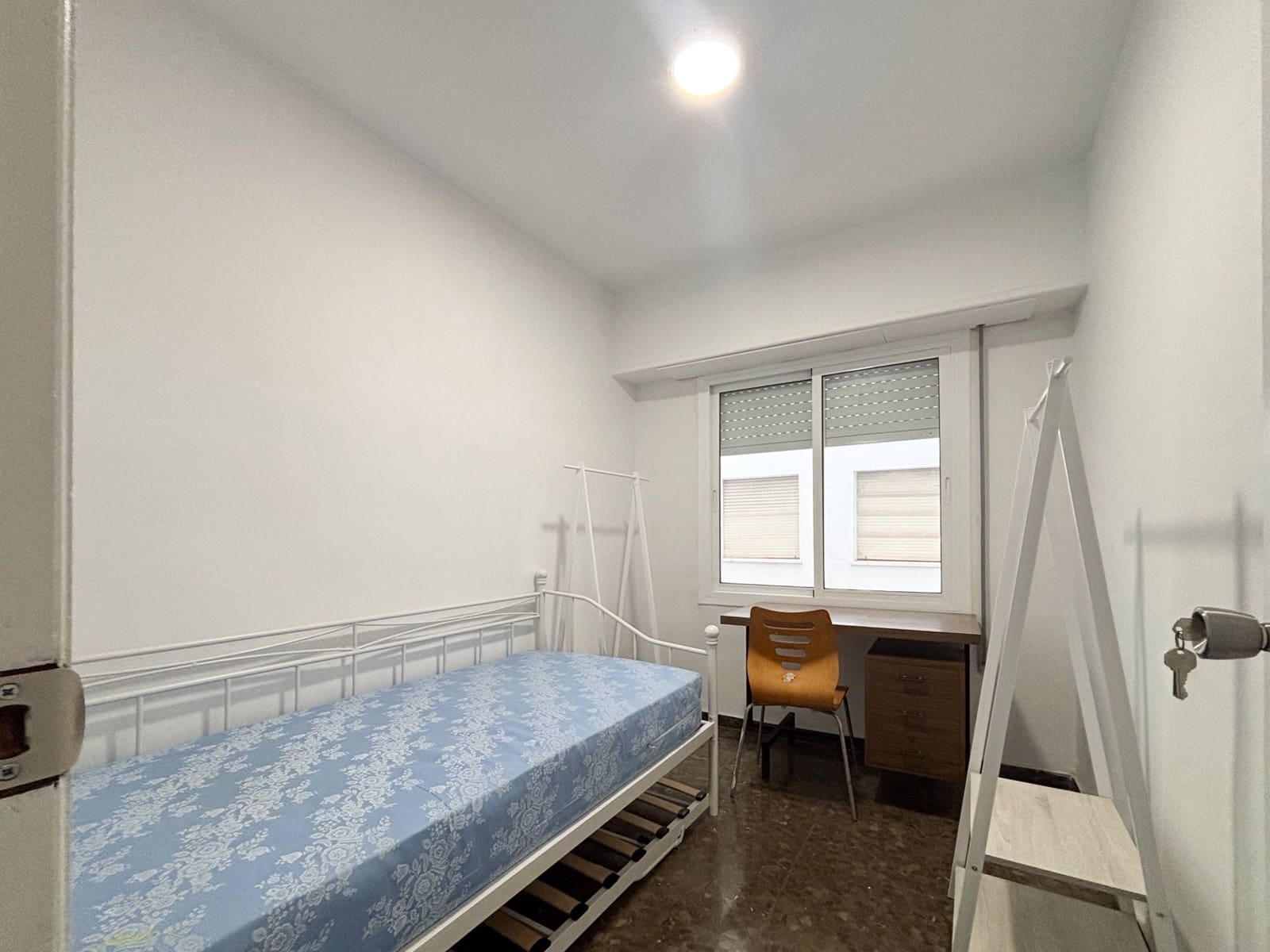 Piso de 4 habitaciones en València ciudad en alquiler - 1.800 € (Ref: 9965307)