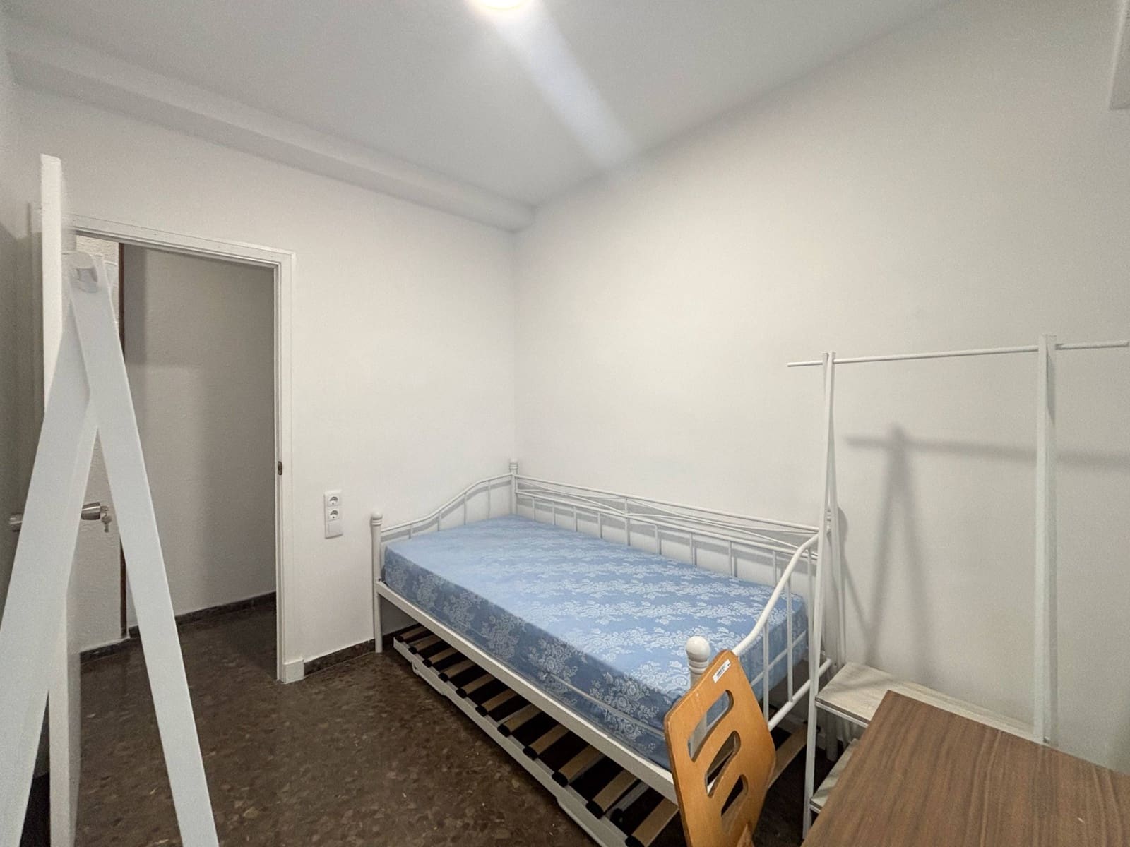 Piso de 4 habitaciones en València ciudad en alquiler - 1.800 € (Ref: 9965307)