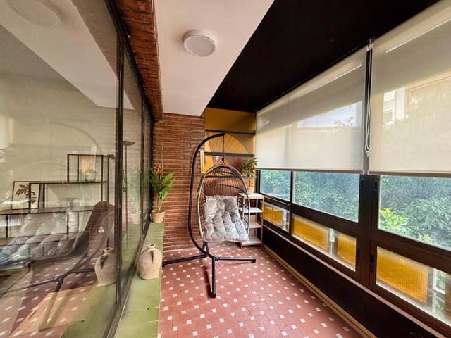 4 quarto Apartamento para arrendar em Arrancapins, Valência cidade - 1 800 € (Ref: 9965307)