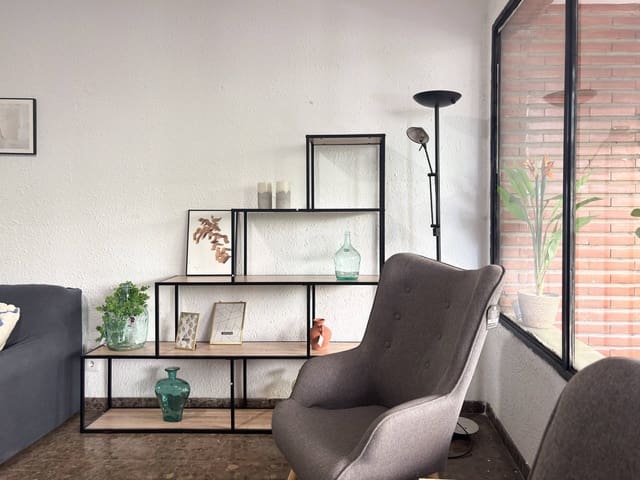 4 quarto Apartamento para arrendar em Arrancapins, Valência cidade - 1 800 € (Ref: 9965307)