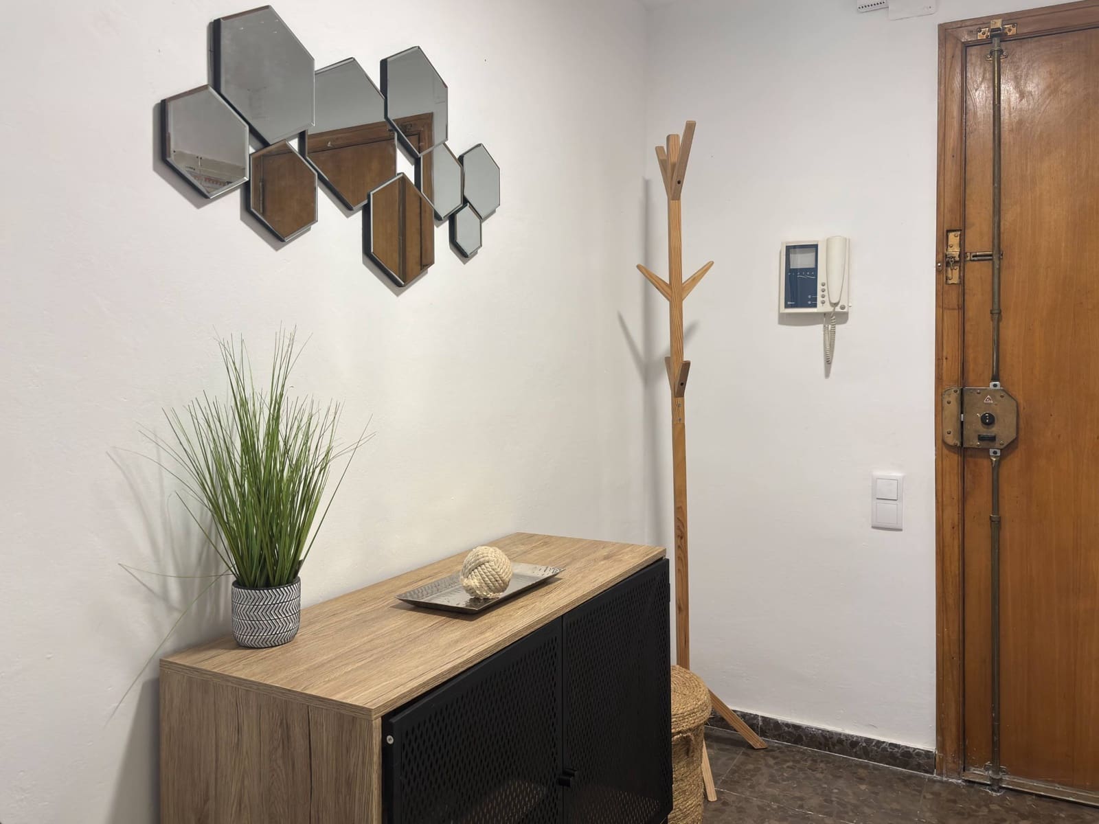 Piso de 4 habitaciones en València ciudad en alquiler - 1.800 € (Ref: 9965307)