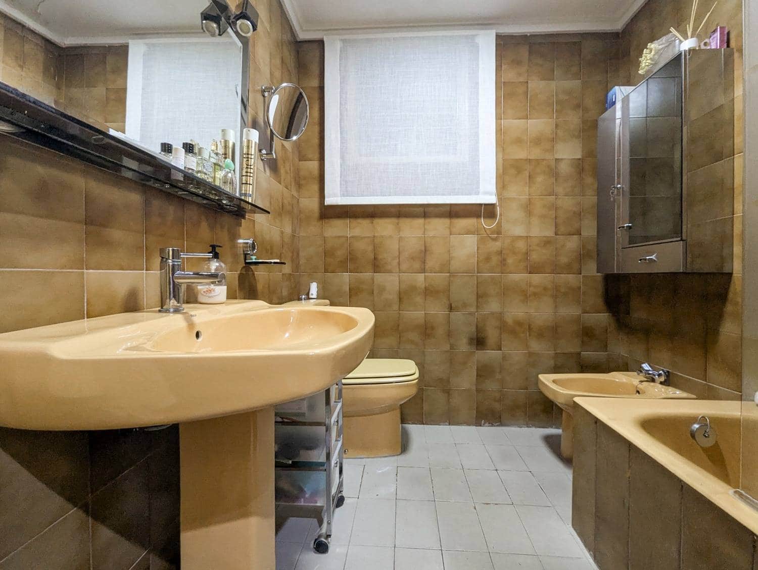 5 makuuhuone Asunto myytävänä paikassa Valencia kaupunki - 550 000 € (Ref: 9986895)
