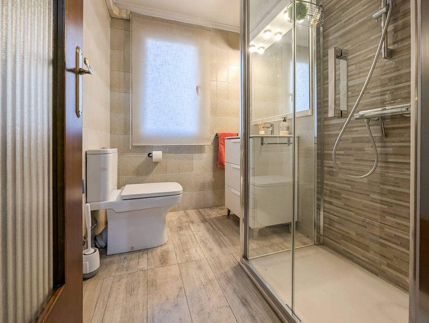 5 makuuhuone Asunto myytävänä paikassa Valencia kaupunki - 550 000 € (Ref: 9986895)