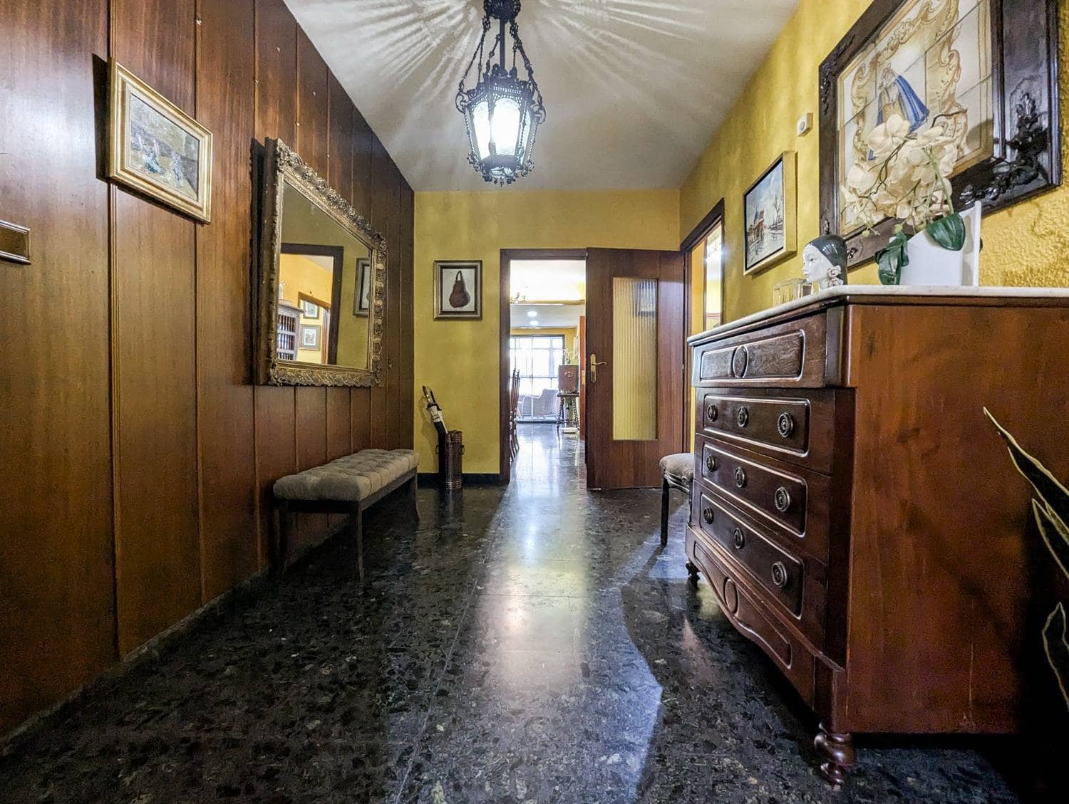 5 makuuhuone Asunto myytävänä paikassa Valencia kaupunki - 550 000 € (Ref: 9986895)