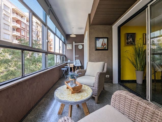 5 soveværelse Lejlighed til salg i La Roqueta, Valencia by - € 550.000 (Ref: 9986895)
