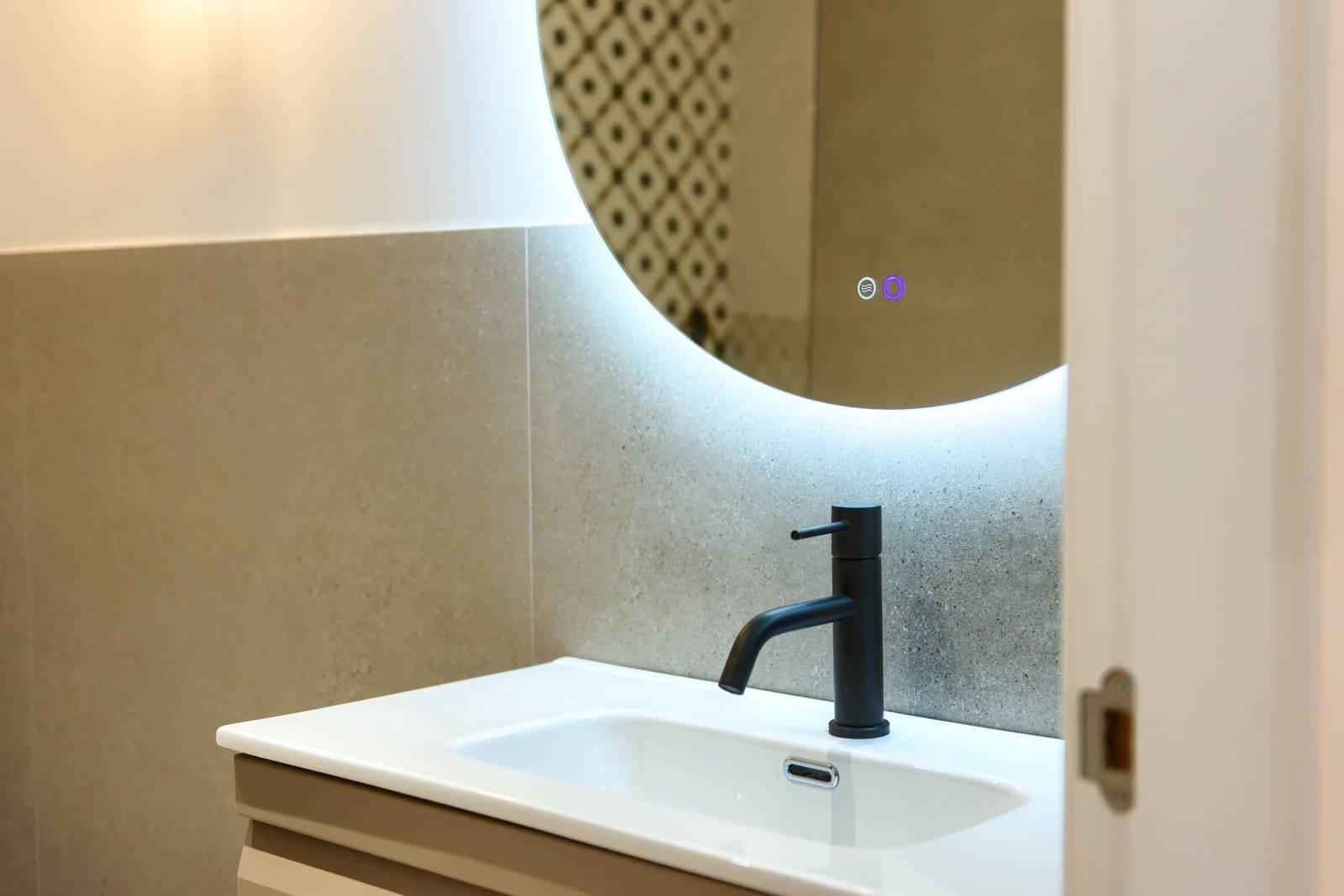 2 bedroom Flat for sale in Valencia city - € 339,000 (Ref: 9998839)