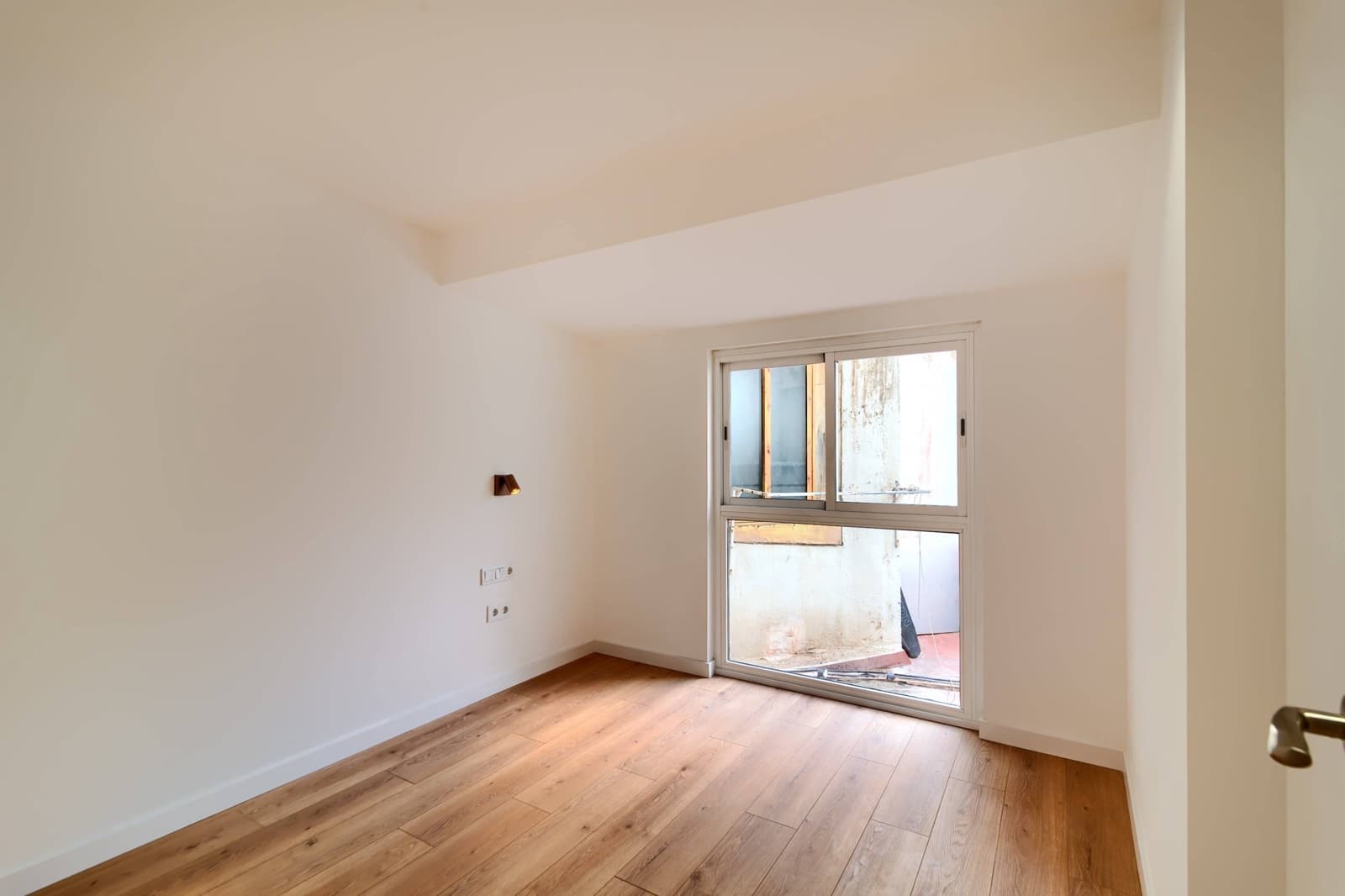 2 bedroom Flat for sale in Valencia city - € 339,000 (Ref: 9998839)