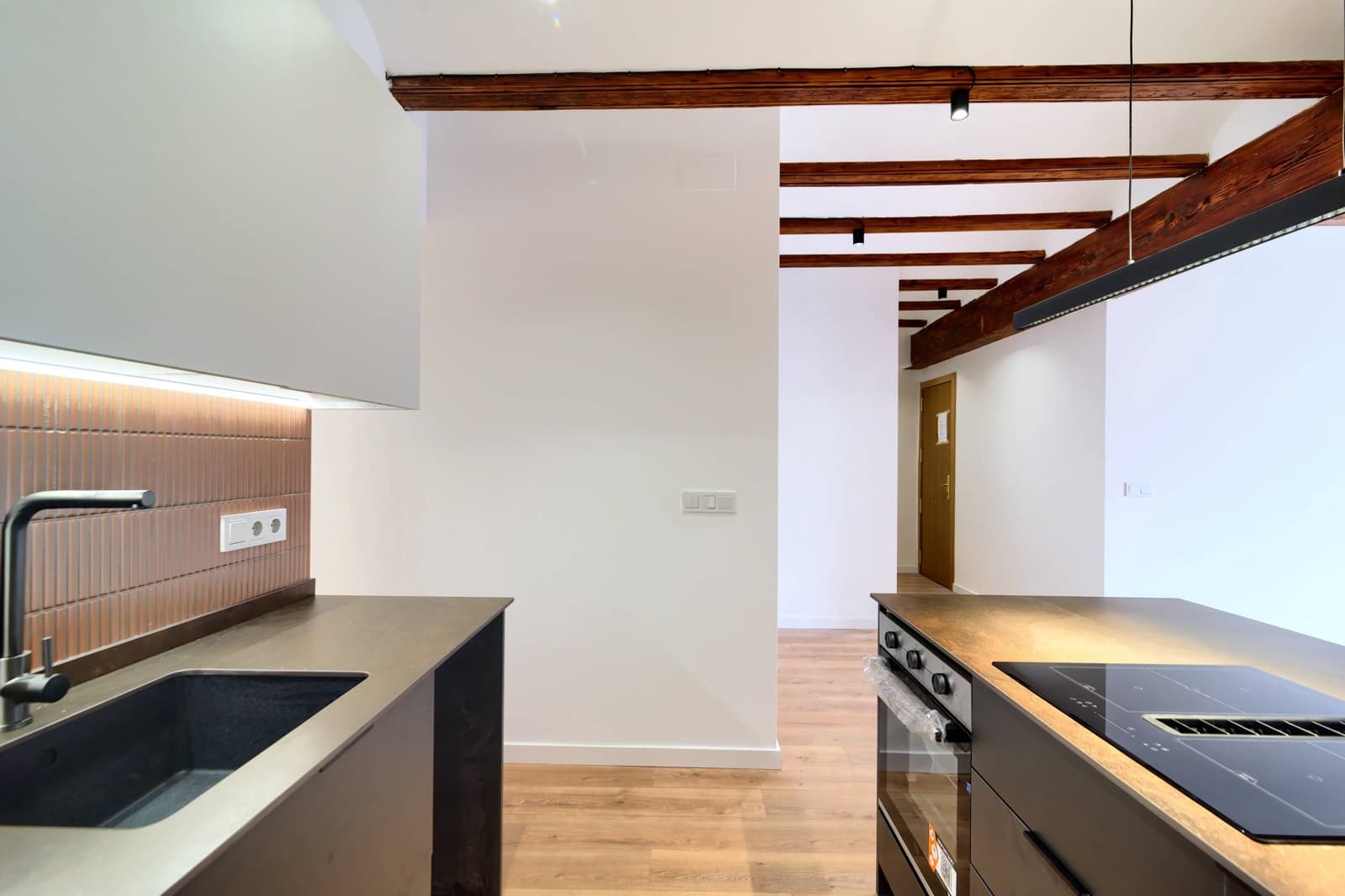 2 bedroom Flat for sale in Valencia city - € 339,000 (Ref: 9998839)