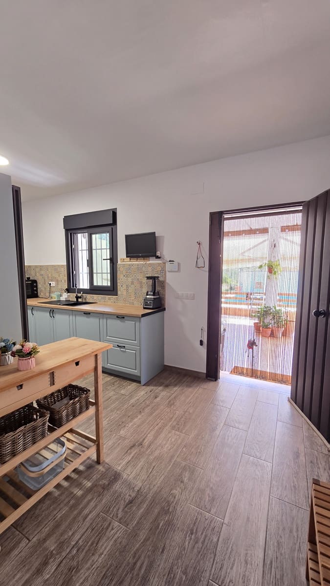 4 bedroom Finca/Country House for sale in Pilas - € 320,000 (Ref: 9632636)