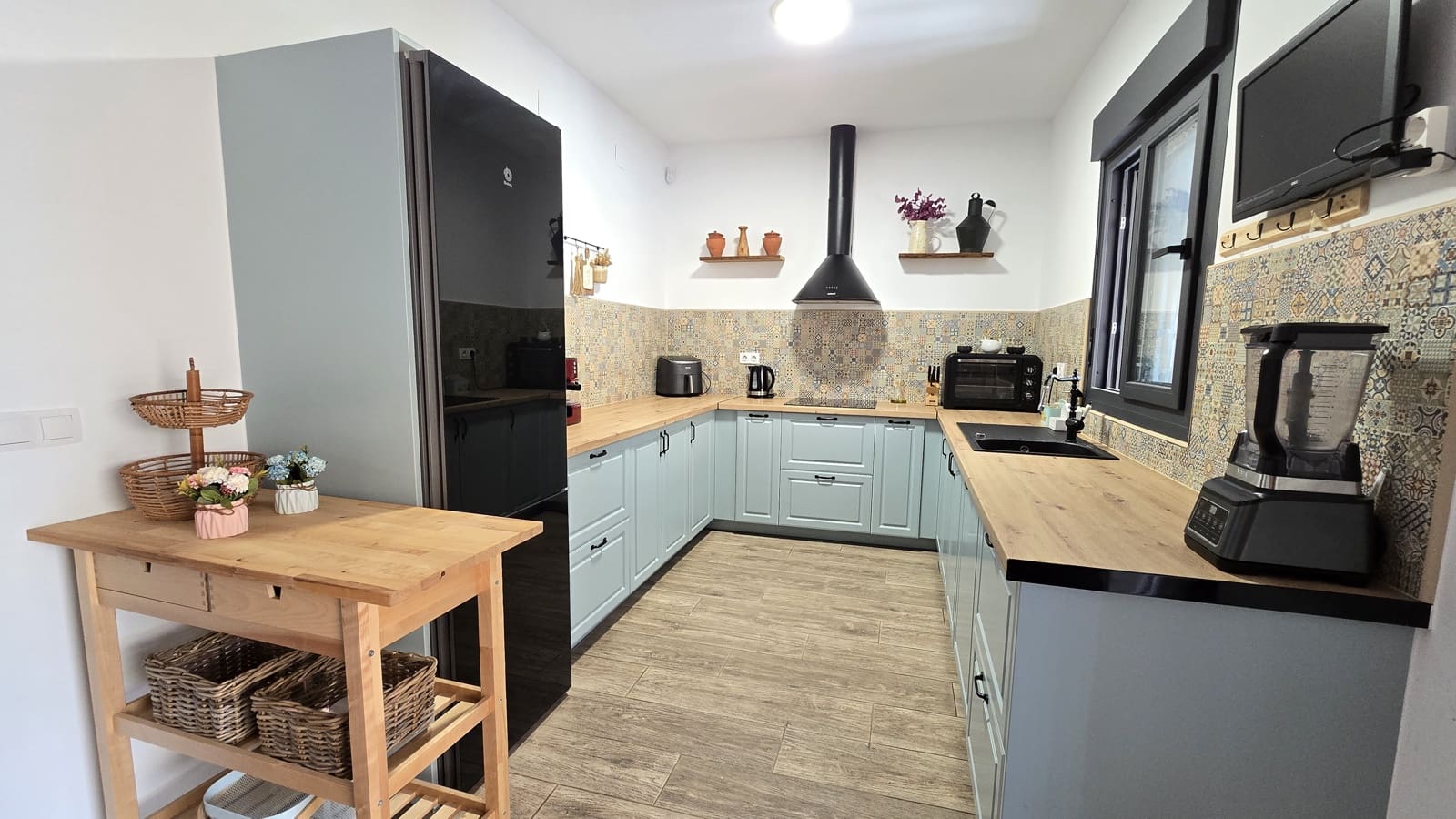 4 bedroom Finca/Country House for sale in Pilas - € 320,000 (Ref: 9632636)