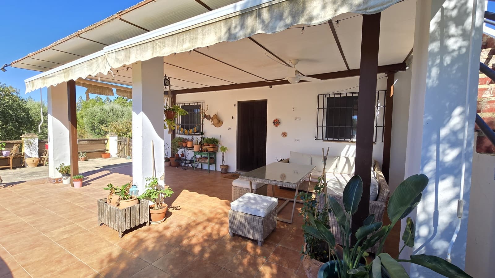 4 bedroom Finca/Country House for sale in Pilas - € 320,000 (Ref: 9632636)