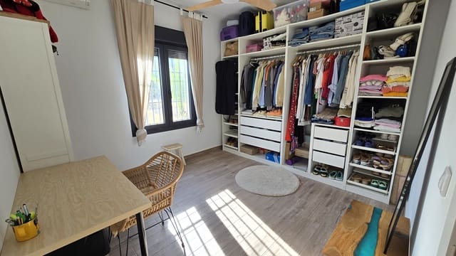 4 soveværelse Finca/Landehus til salg i Pilas - € 320.000 (Ref: 9632636)