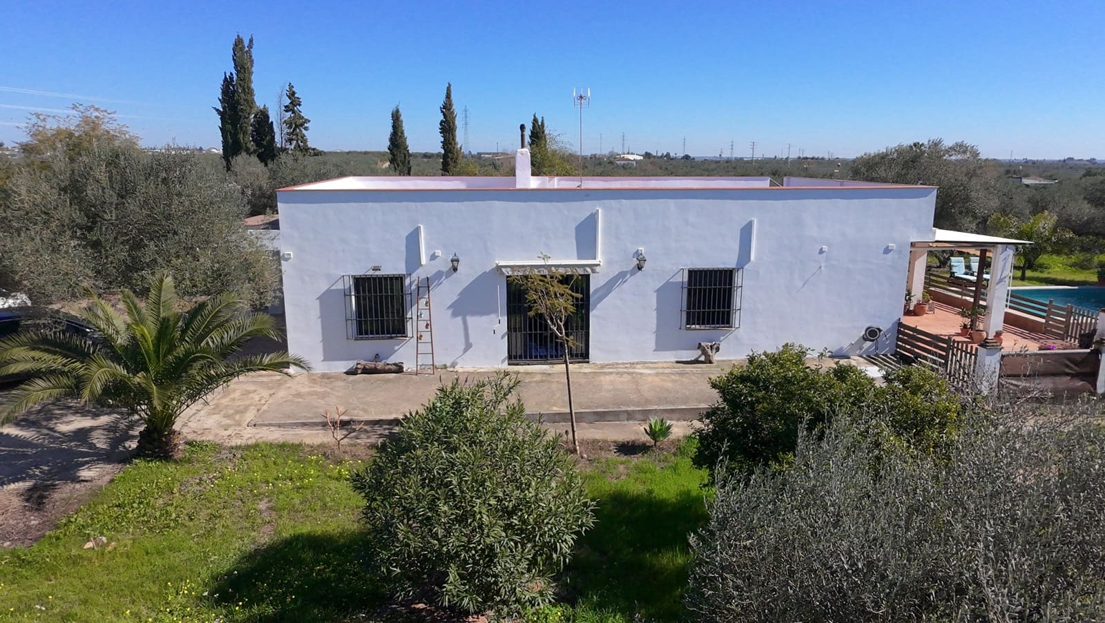 4 bedroom Finca/Country House for sale in Pilas - € 320,000 (Ref: 9632636)