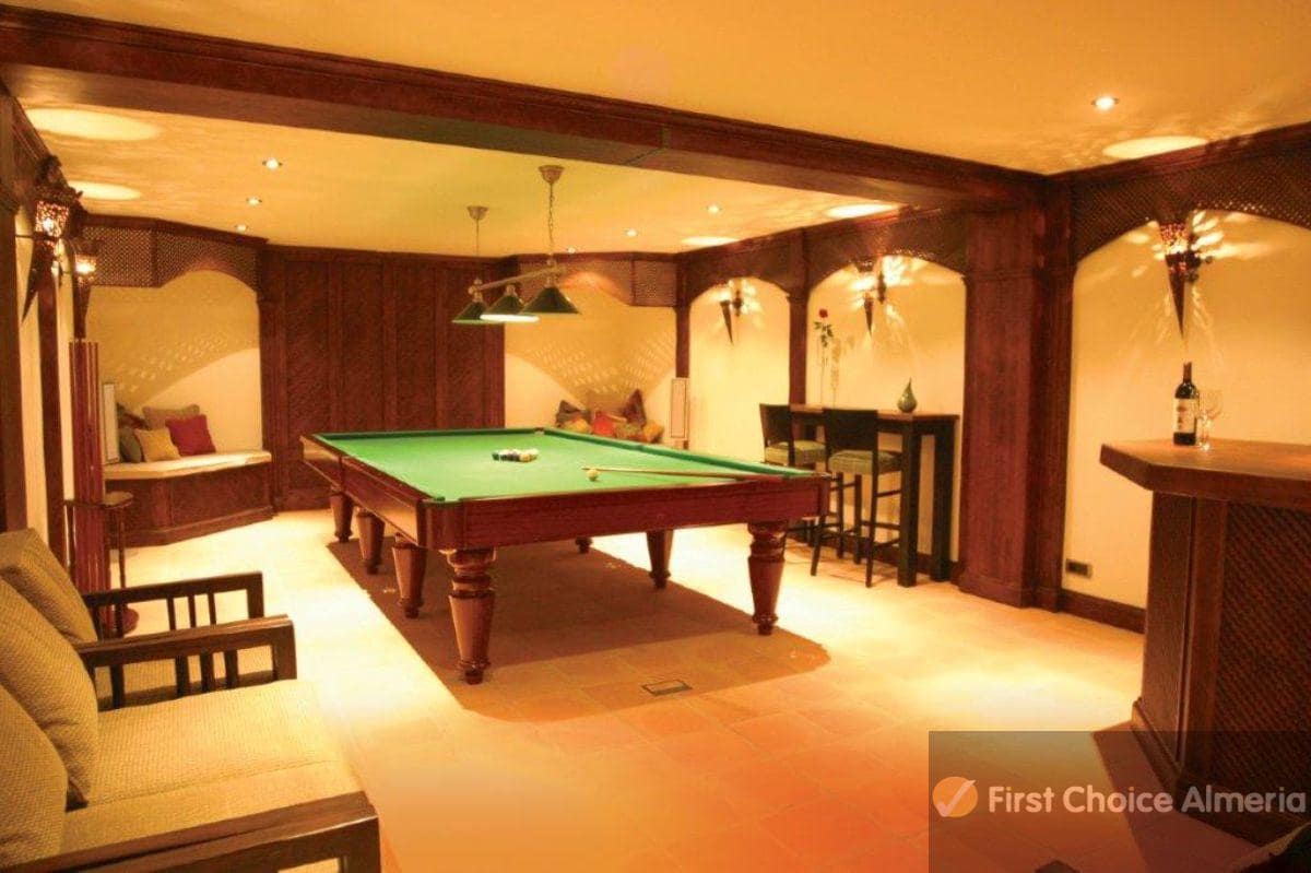 5 soveværelse Villa til salg i Desert Springs med swimmingpool garage - € 1.000.000 (Ref: 5827438)