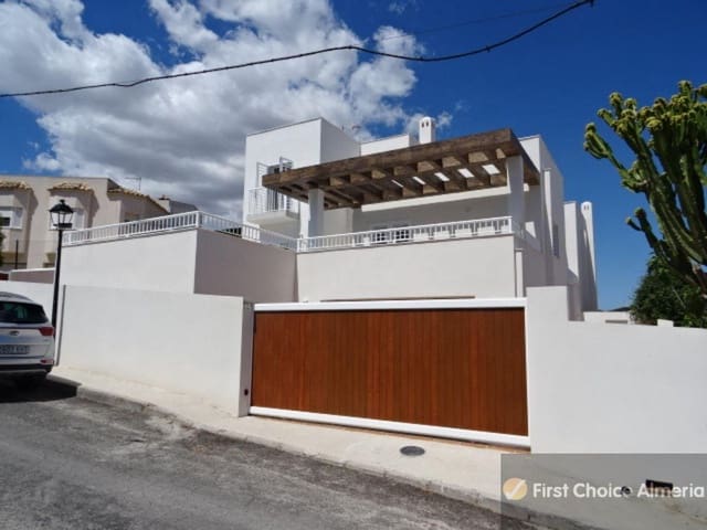 4 bedroom Villa for sale in Mojácar with pool garage - € 790,000 (Ref: 5827441)