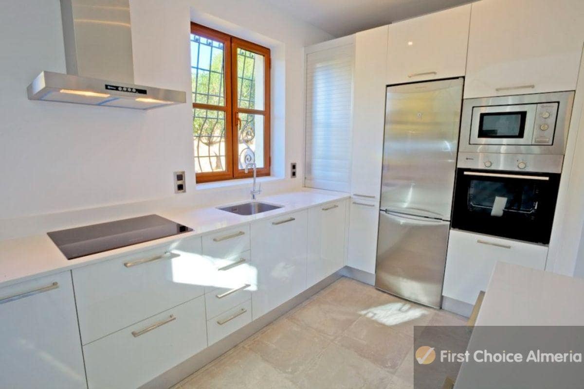 3 soverom Villa til salgs i Desert Springs med svømmebasseng garasje - € 350 000 (Ref: 5933971)