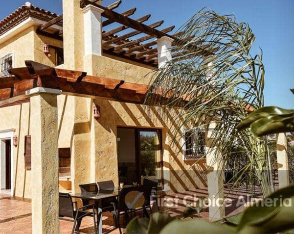 4 quarto Moradia para venda em Desert Springs com piscina garagem - 425 000 € (Ref: 5933975)