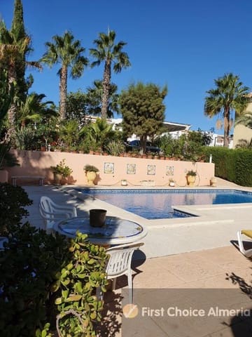 3 Zimmer Villa zu verkaufen in Las Marinas - Pueblo Laguna, Vera mit Pool - 579.900 € (Ref: 5933983)