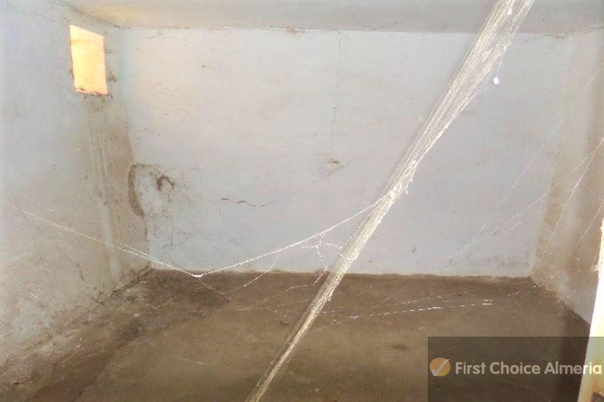 8 soveværelse Villa til salg i El Margen - € 24.995 (Ref: 5936021)