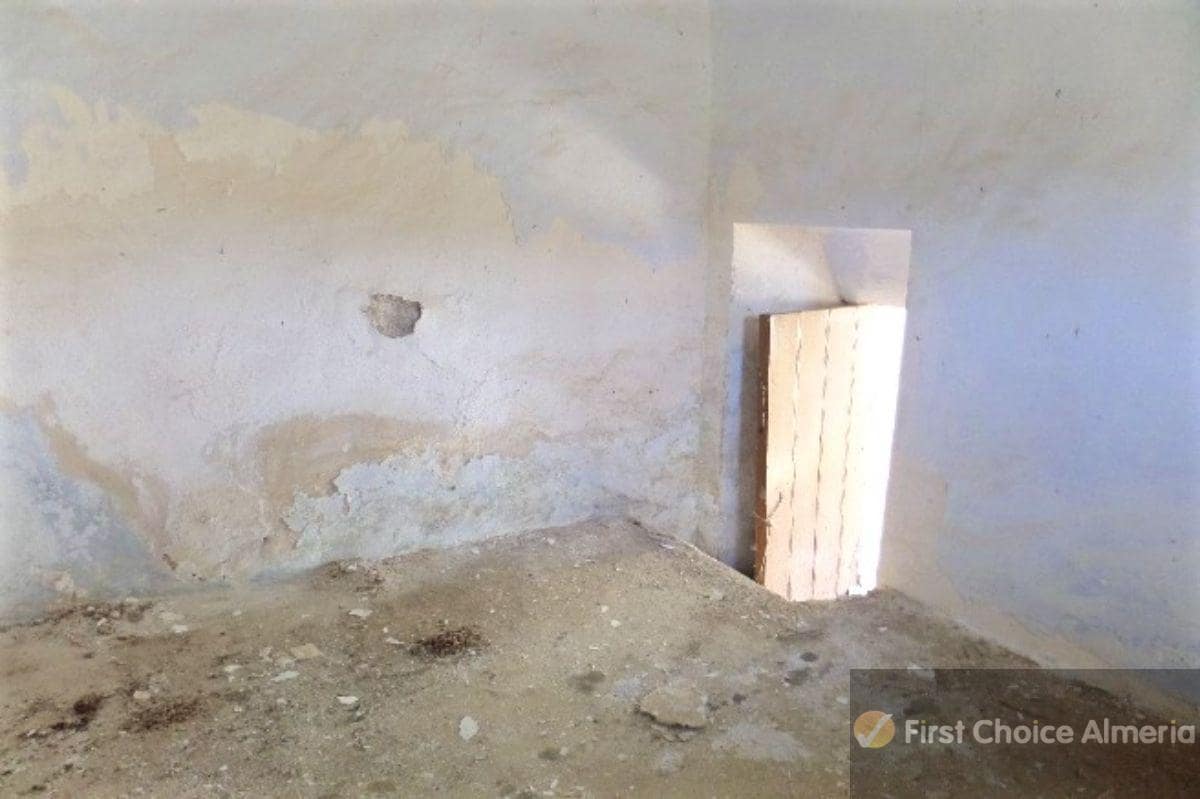 8 soveværelse Villa til salg i El Margen - € 24.995 (Ref: 5936021)