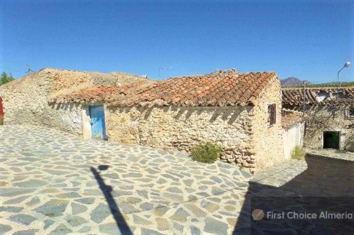 8 soveværelse Villa til salg i El Margen - € 24.995 (Ref: 5936021)