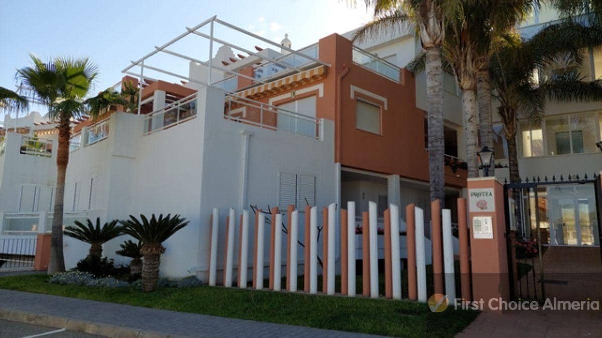 Apartamento de 2 habitaciones en Vera en venta con piscina garaje - 285.000 € (Ref: 6066205)