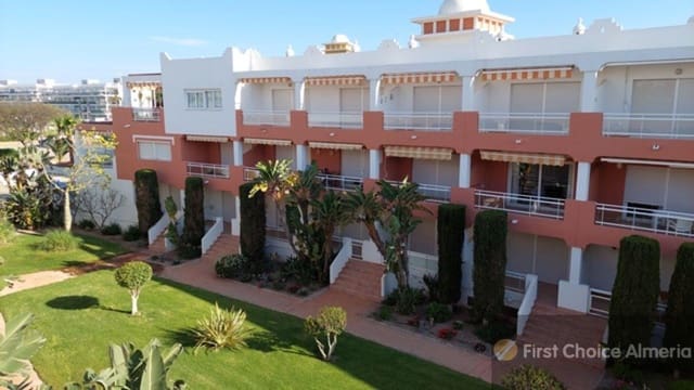 Apartamento de 2 habitaciones en Vera en venta con piscina garaje - 285.000 € (Ref: 6066205)