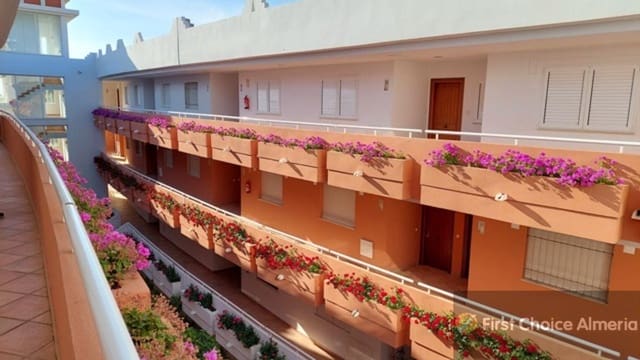 Apartamento de 2 habitaciones en Vera en venta con piscina garaje - 285.000 € (Ref: 6066205)