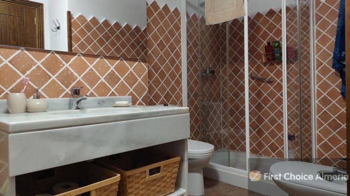 Apartamento de 2 habitaciones en Vera en venta con piscina garaje - 285.000 € (Ref: 6066205)