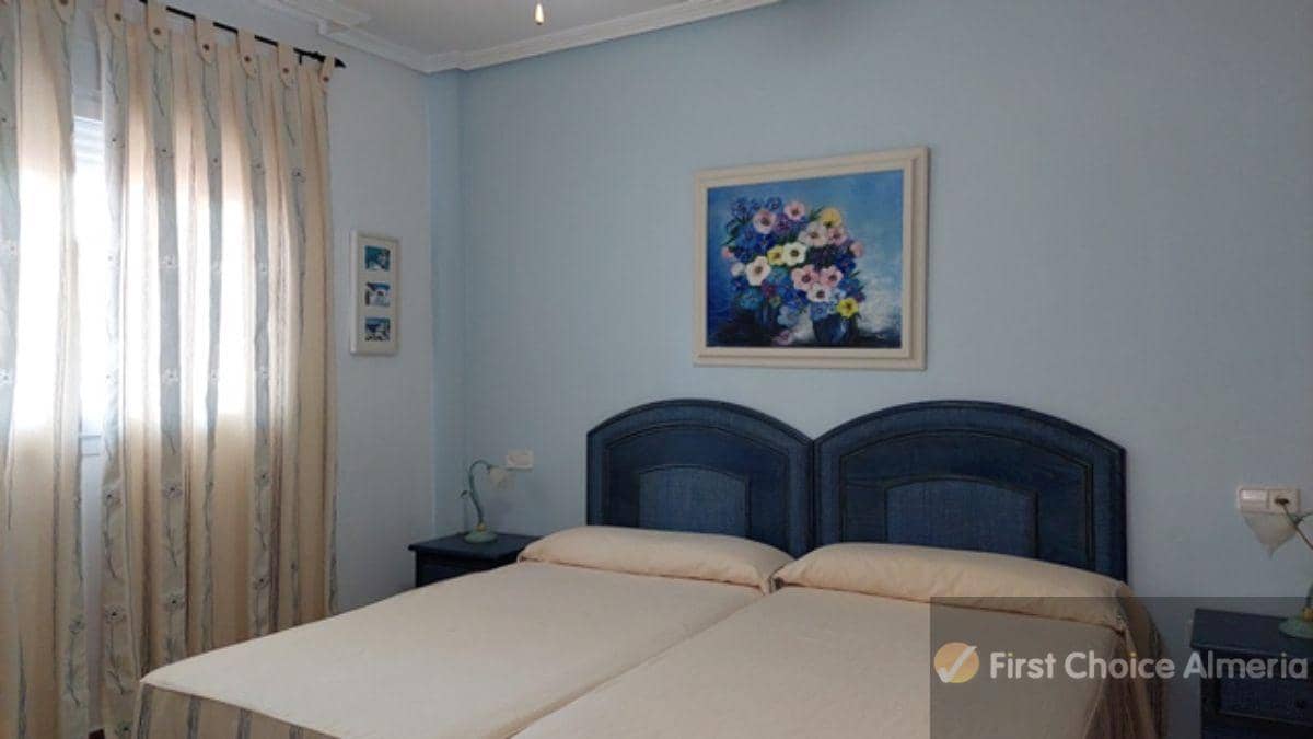 Apartamento de 2 habitaciones en Vera en venta con piscina garaje - 285.000 € (Ref: 6066205)