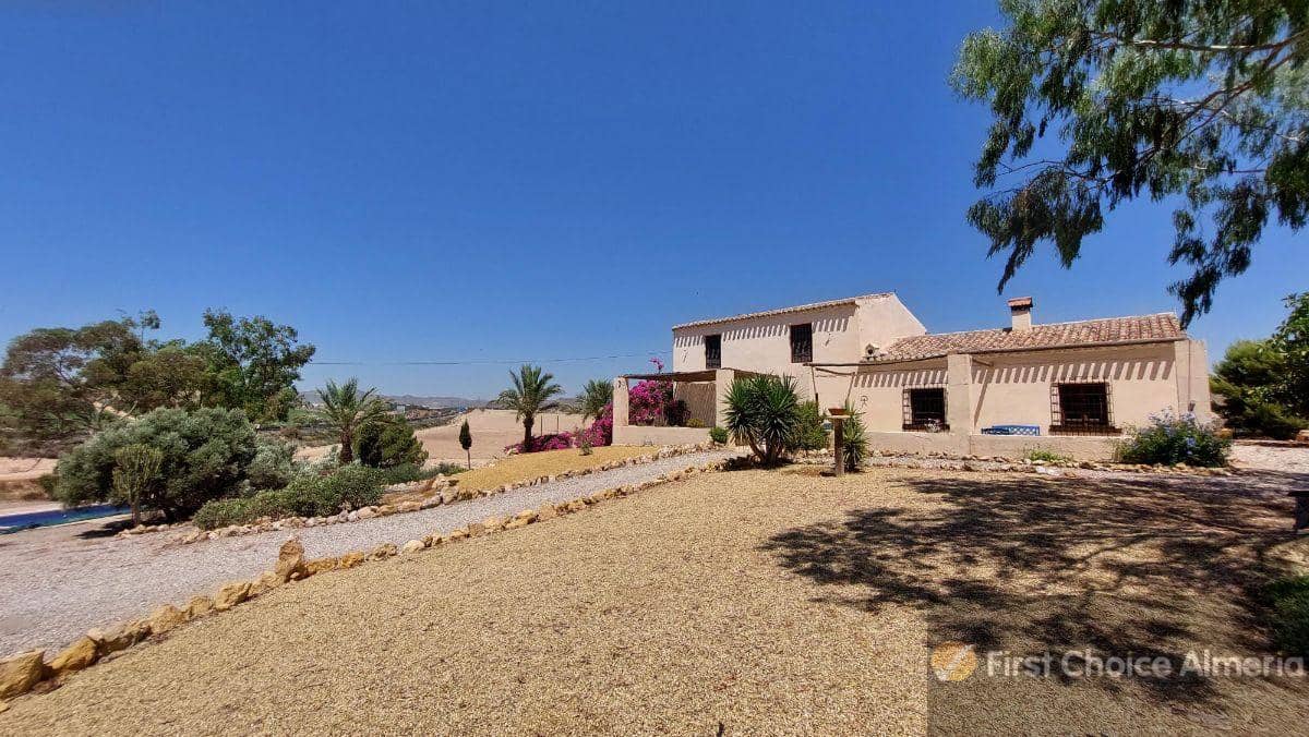 6 sypialnia Willa na sprzedaż w Cuevas del Almanzora z basenem - 350 000 € (Ref: 6974041)