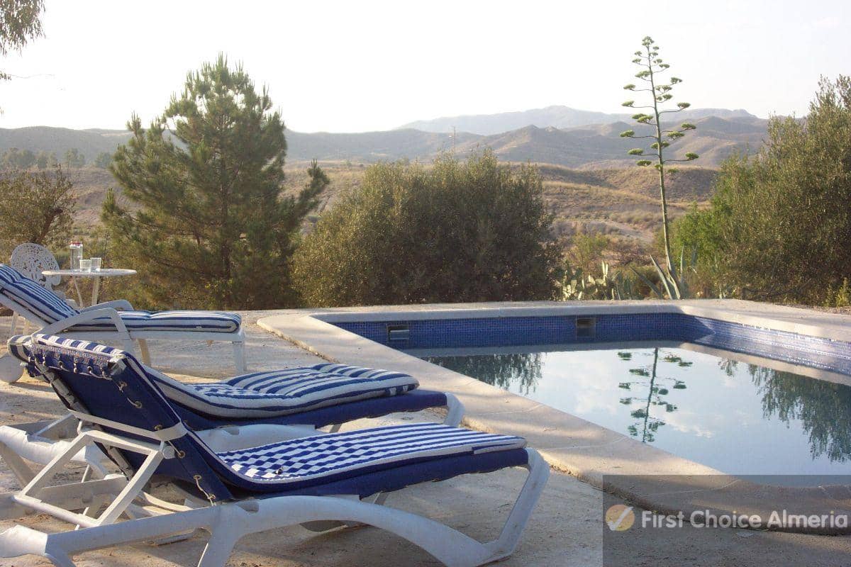 6 sypialnia Willa na sprzedaż w Cuevas del Almanzora z basenem - 350 000 € (Ref: 6974041)