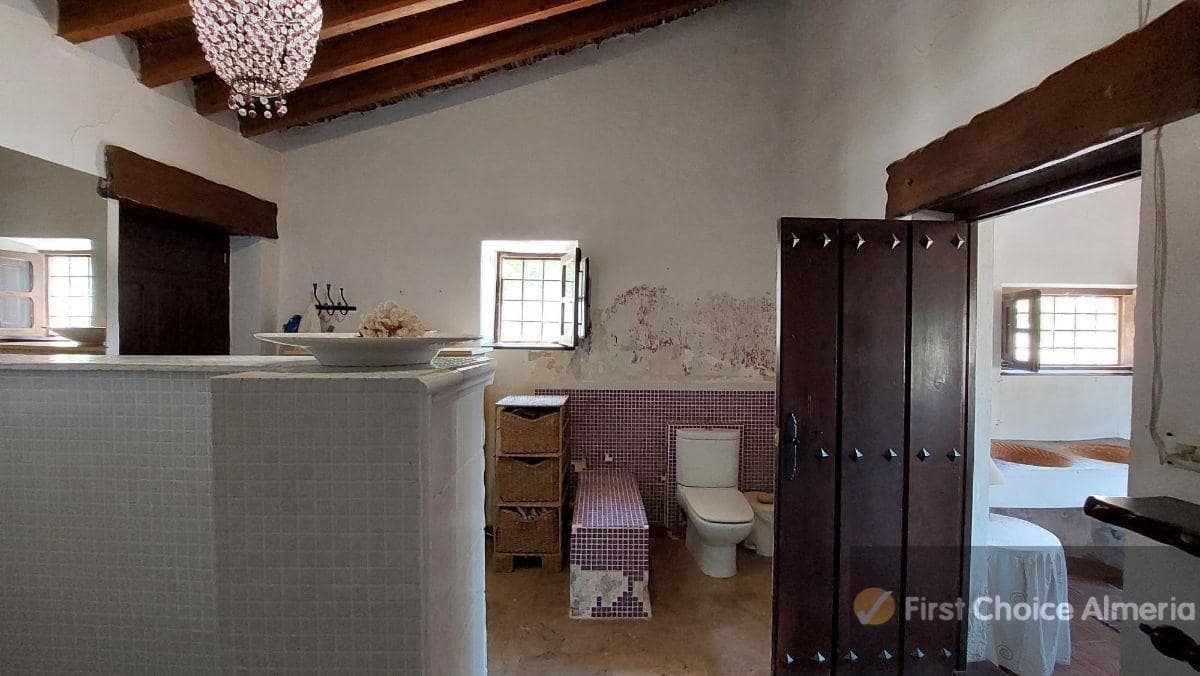 6 sypialnia Willa na sprzedaż w Cuevas del Almanzora z basenem - 350 000 € (Ref: 6974041)