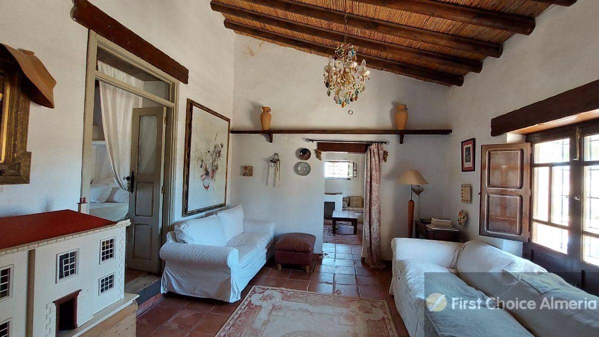 6 sypialnia Willa na sprzedaż w Cuevas del Almanzora z basenem - 350 000 € (Ref: 6974041)