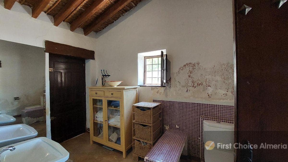 6 sypialnia Willa na sprzedaż w Cuevas del Almanzora z basenem - 350 000 € (Ref: 6974041)