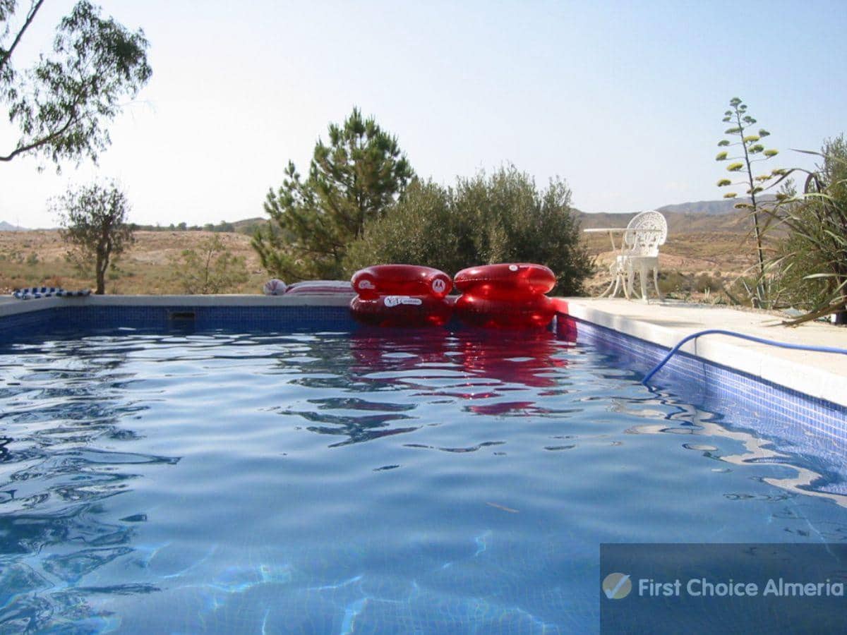 6 sypialnia Willa na sprzedaż w Cuevas del Almanzora z basenem - 350 000 € (Ref: 6974041)