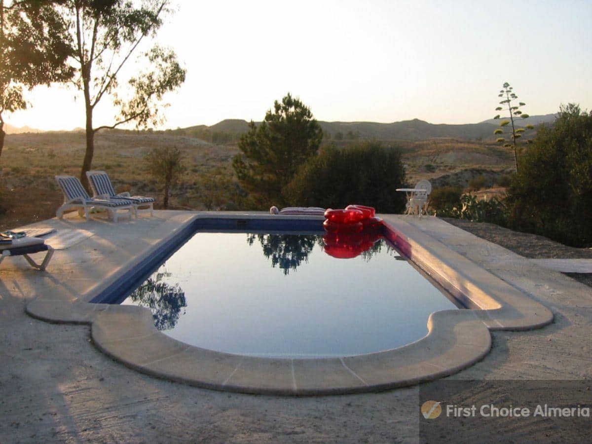 6 sypialnia Willa na sprzedaż w Cuevas del Almanzora z basenem - 350 000 € (Ref: 6974041)