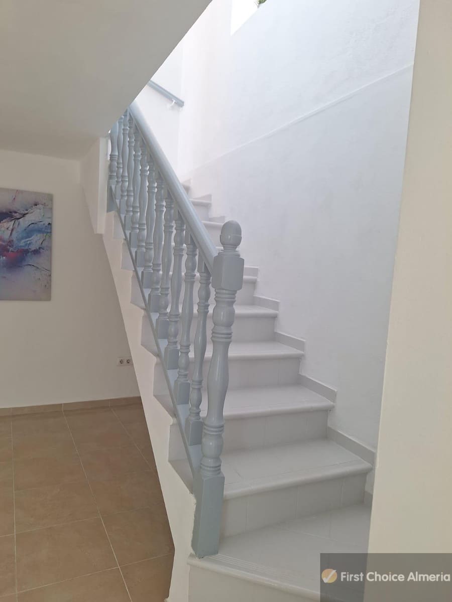 3 soverom Villa til salgs i Cuevas del Almanzora med svømmebasseng garasje - € 495 000 (Ref: 9165653)