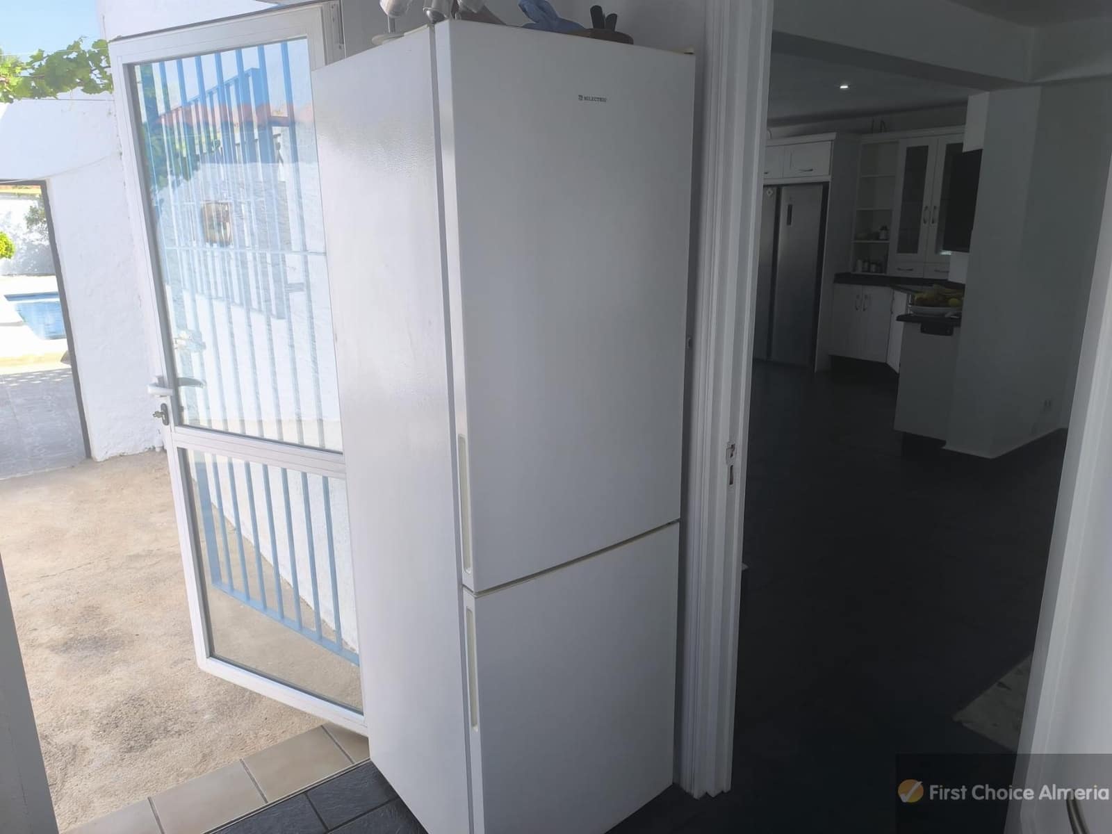 3 soverom Villa til salgs i Cuevas del Almanzora med svømmebasseng garasje - € 495 000 (Ref: 9165653)