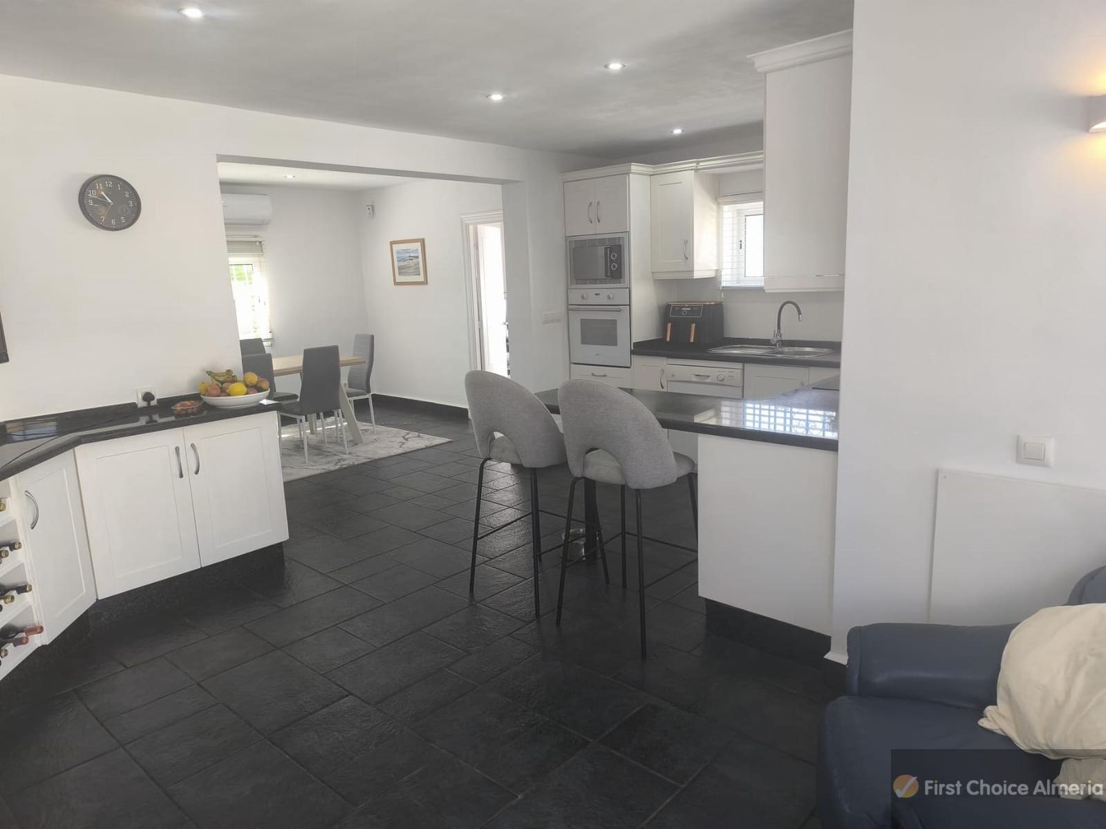 3 soverom Villa til salgs i Cuevas del Almanzora med svømmebasseng garasje - € 495 000 (Ref: 9165653)