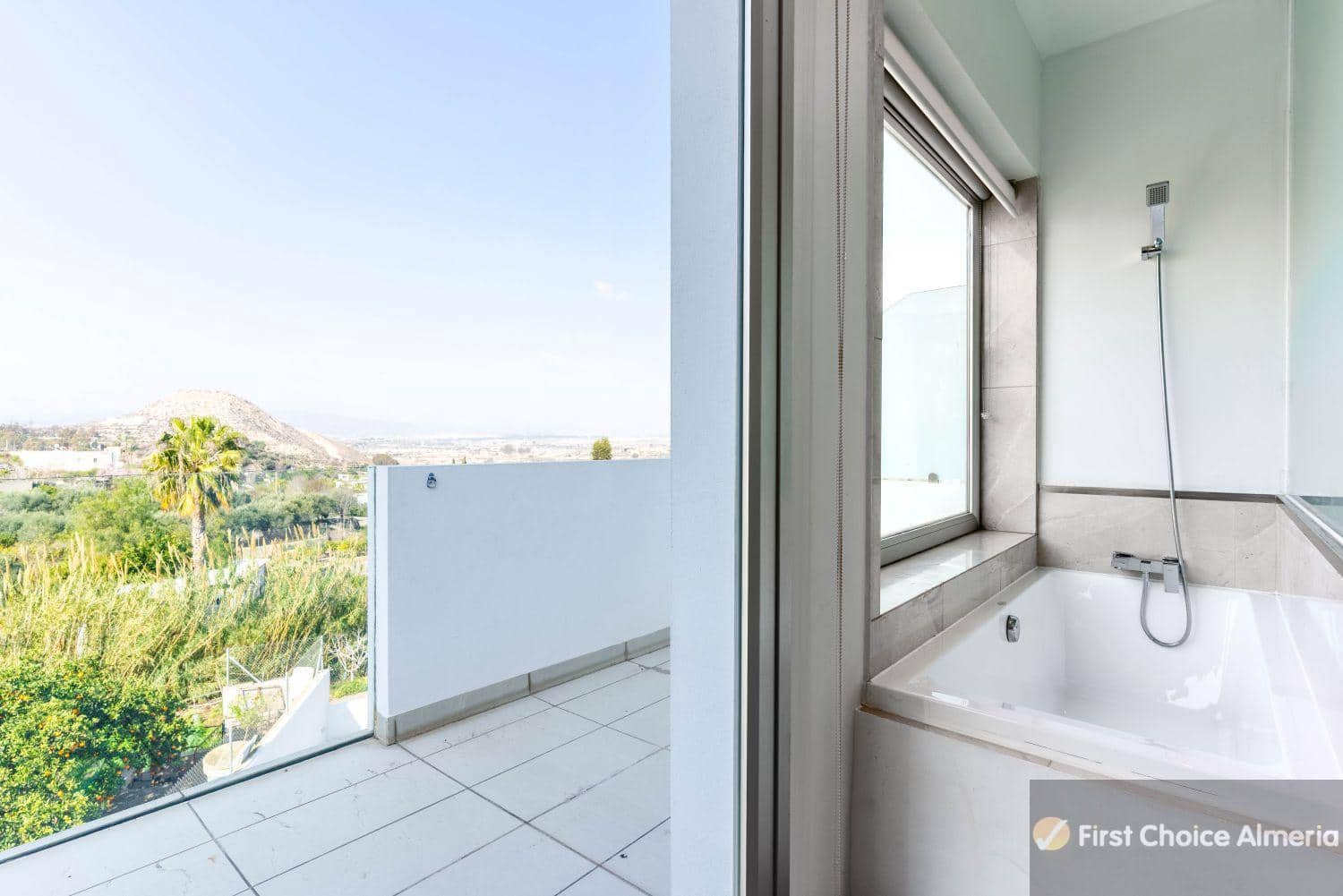 3 sypialnia Apartament na sprzedaż w Mojacar z basenem garażem - 298 000 € (Ref: 9165656)