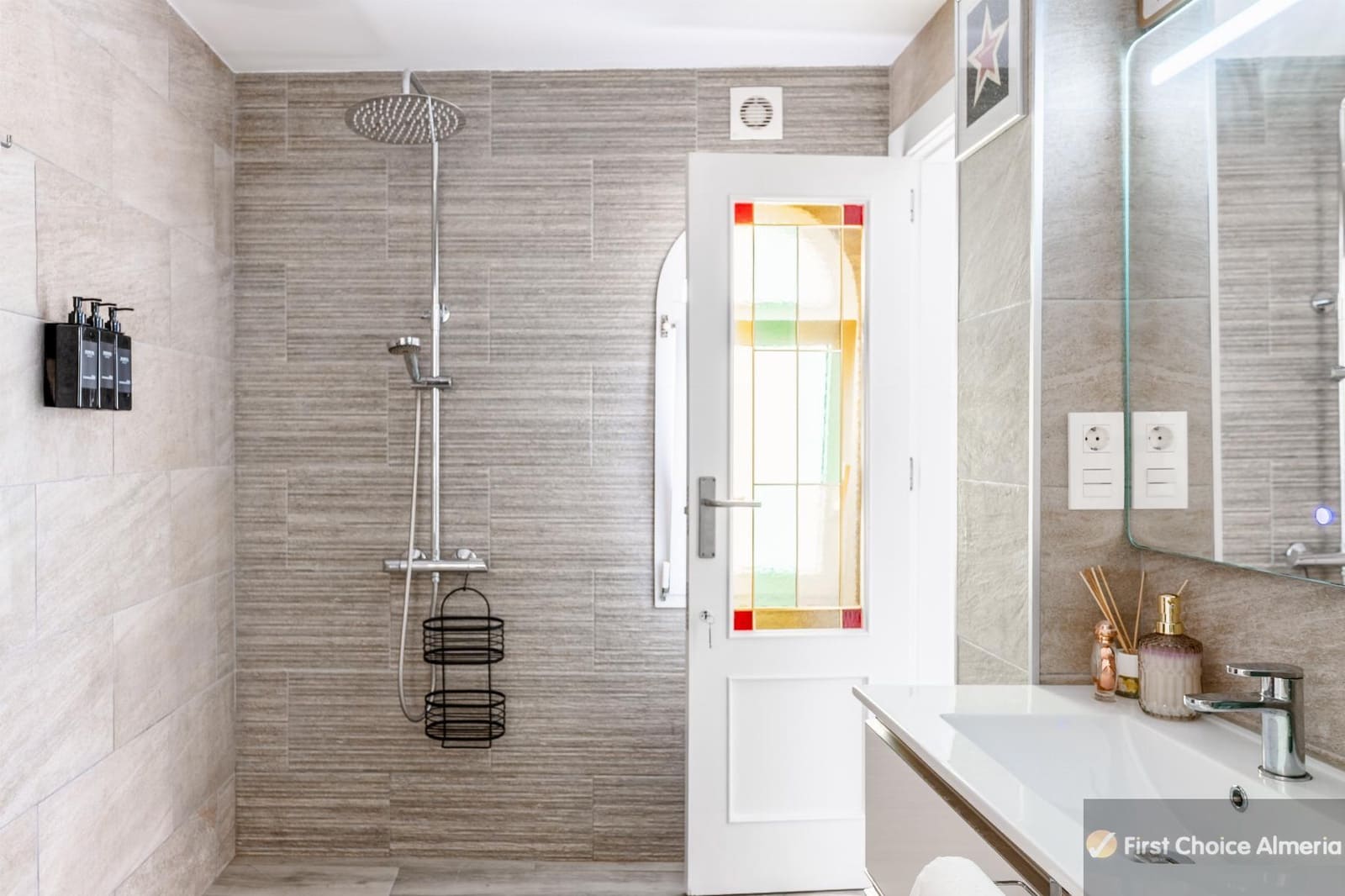 5 sypialnia Willa na sprzedaż w Garrucha z garażem - 1 150 000 € (Ref: 9337770)