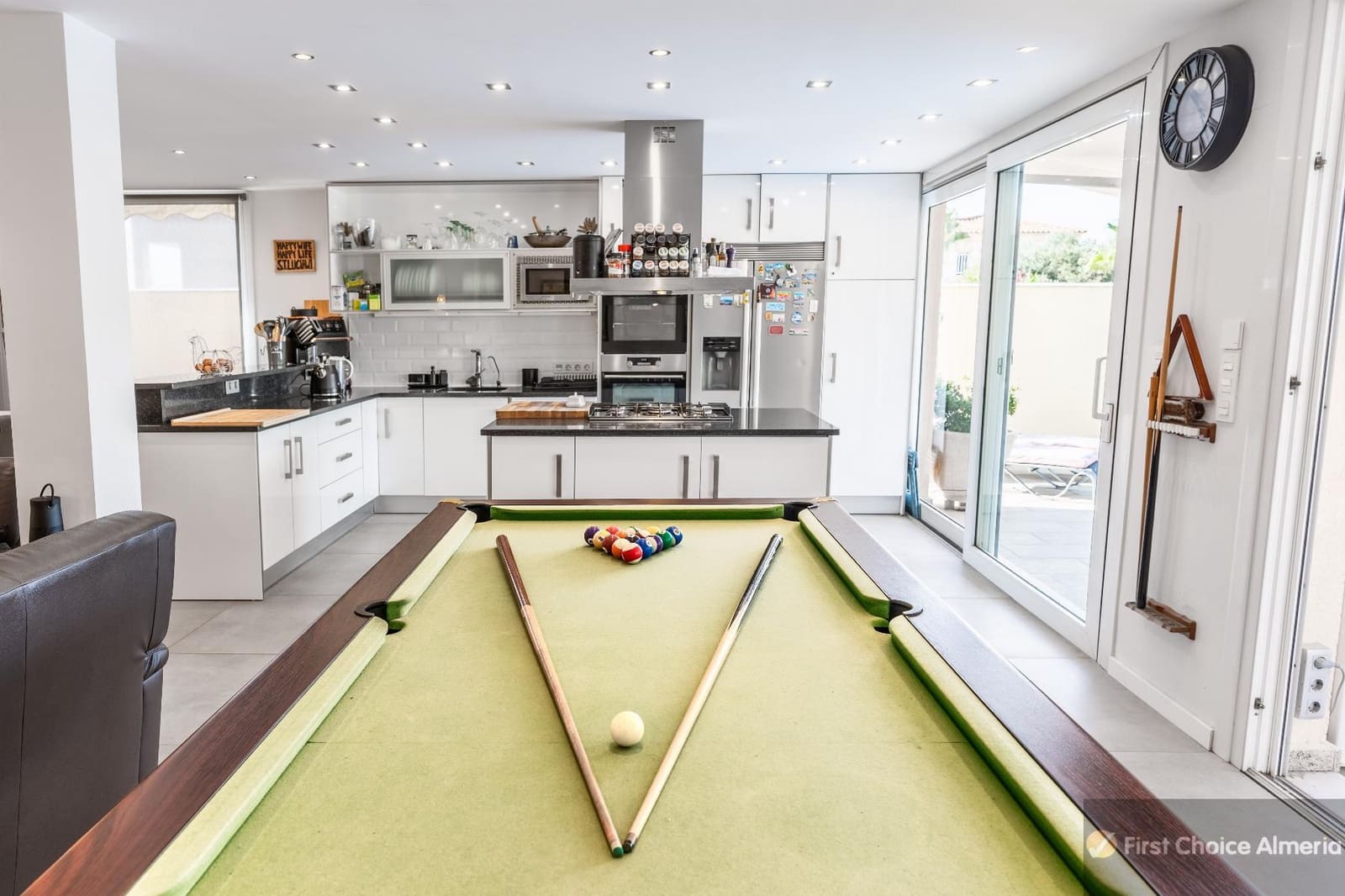 5 sypialnia Willa na sprzedaż w Garrucha z garażem - 1 150 000 € (Ref: 9337770)