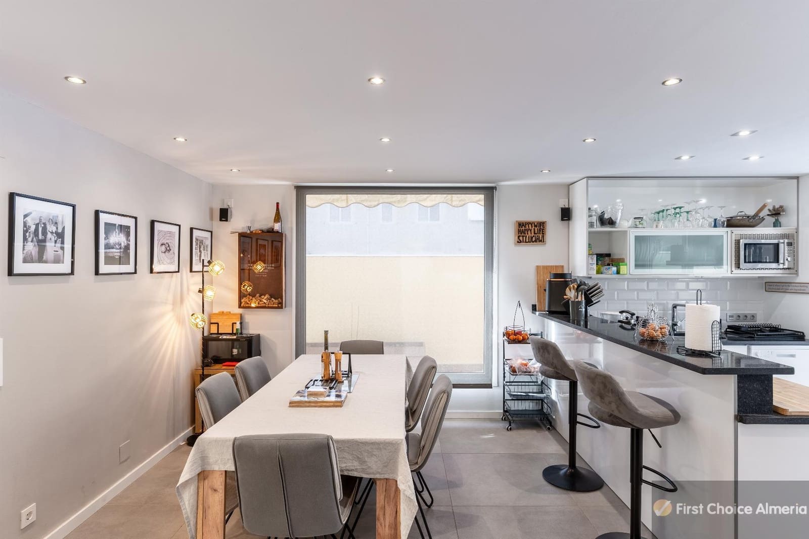 5 sypialnia Willa na sprzedaż w Garrucha z garażem - 1 150 000 € (Ref: 9337770)