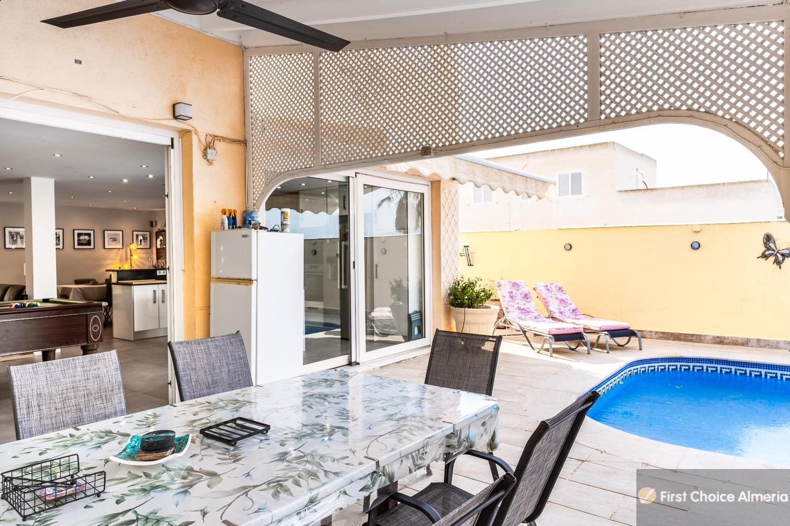 5 sypialnia Willa na sprzedaż w Garrucha z garażem - 1 150 000 € (Ref: 9337770)