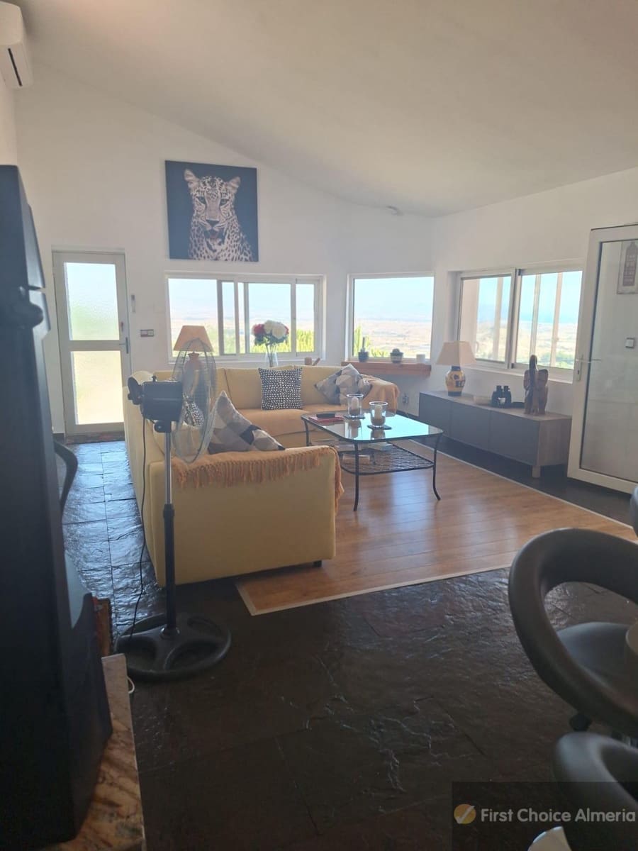 Chalet de 4 habitaciones en Mojácar en venta con garaje - 795.000 € (Ref: 9337771)