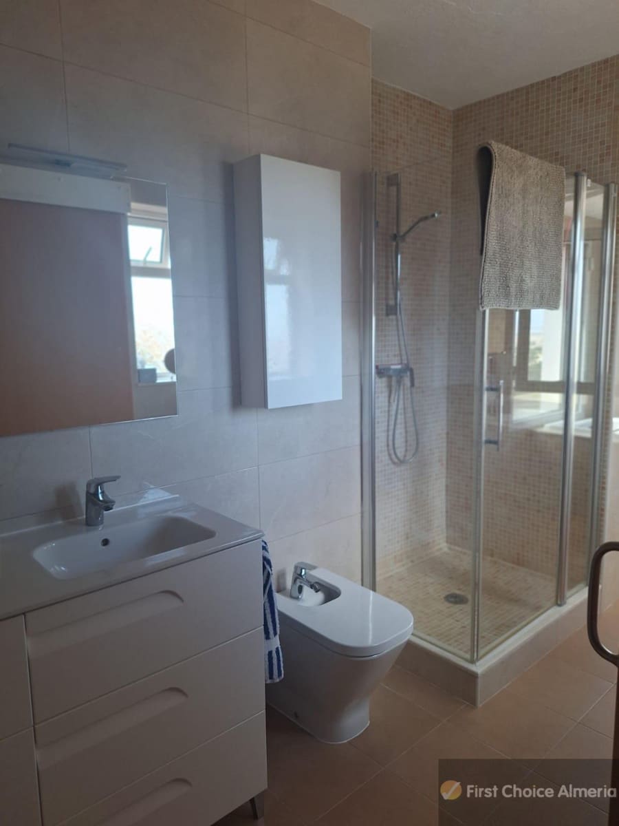 Chalet de 4 habitaciones en Mojácar en venta con garaje - 795.000 € (Ref: 9337771)