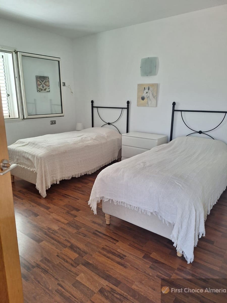 Chalet de 4 habitaciones en Mojácar en venta con garaje - 795.000 € (Ref: 9337771)